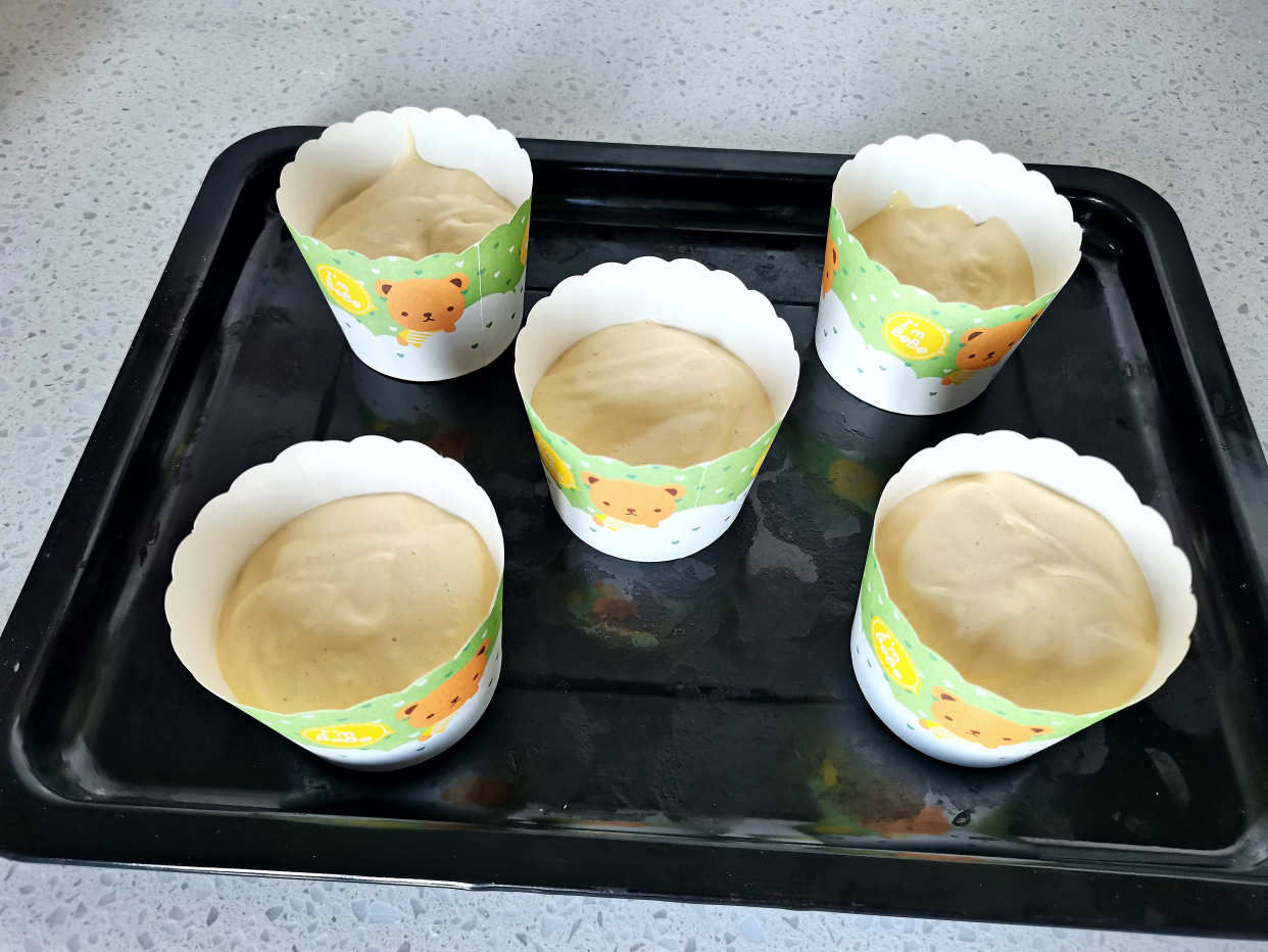 普通鸡蛋面粉做的老式无水蛋糕,老奶油蛋糕无面粉