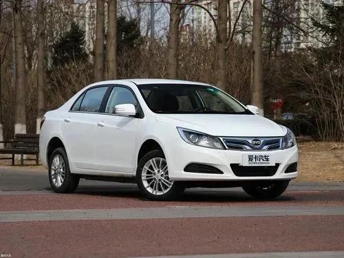 比亚迪e5为什么松油门会倒转,比亚迪e5为什么停产了