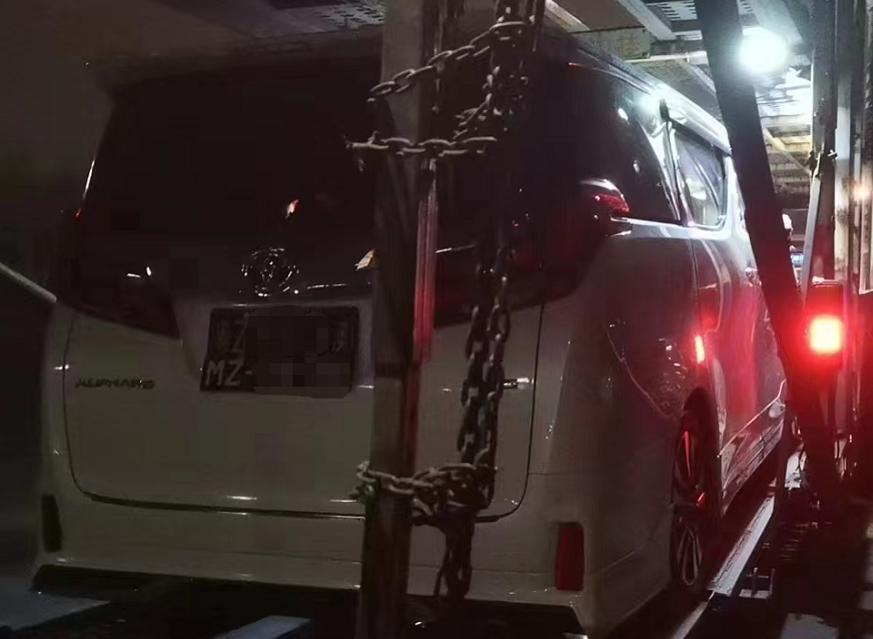 聊城交警查扣套牌车,聊城交警套牌车