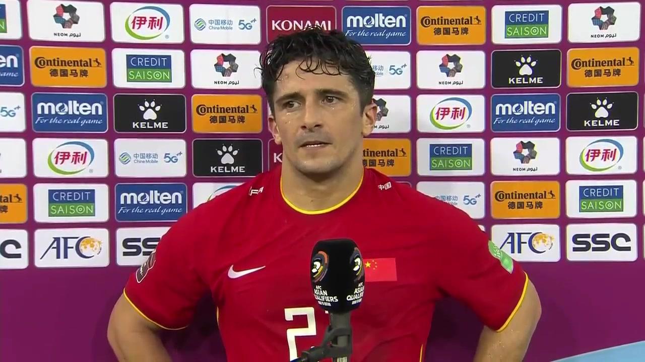 中国第一位购买私人飞机的男足球员出现了:我随时等待国家队征召