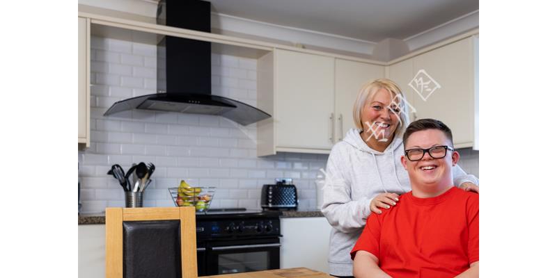 不给我弟买房,不给我弟弟买房子就离婚