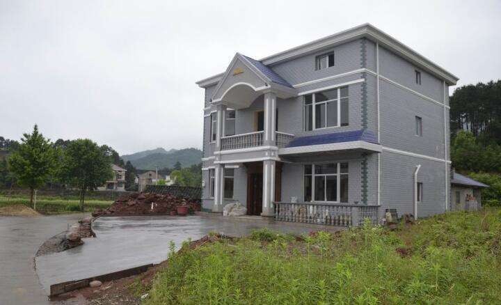 农民进城买房后家里宅基地怎么办,全家进城落户收回土地吗