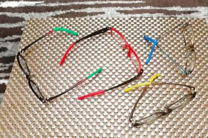 眼镜老从鼻梁上往下滑该怎么办,如何彻底解决眼镜下滑