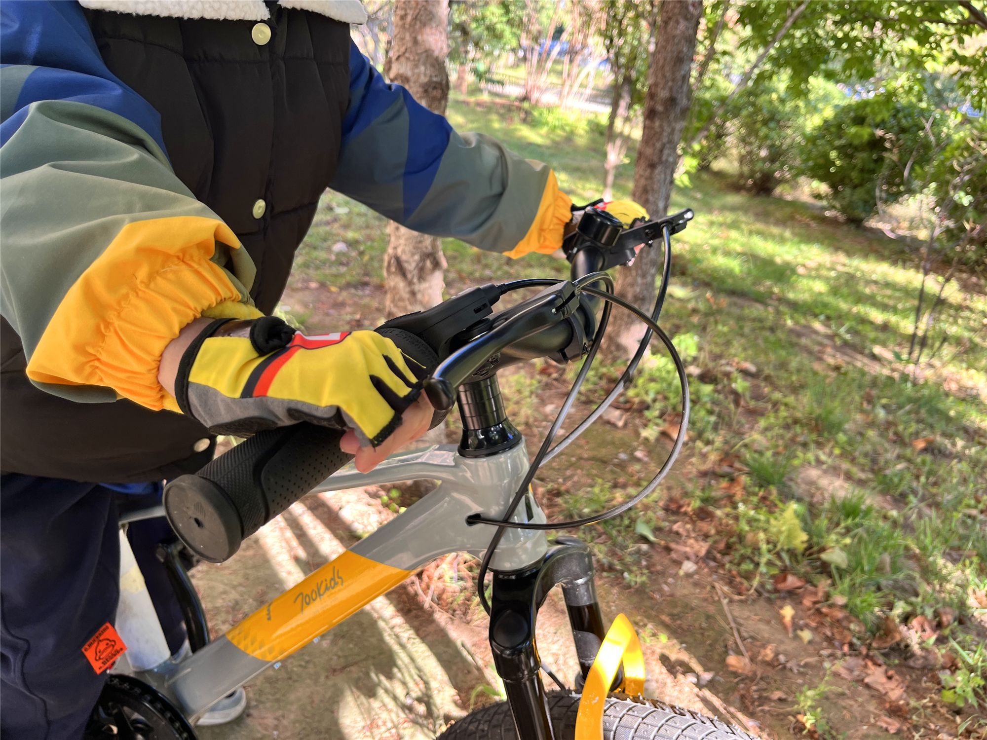 柒小佰20英寸青少年山地车,柒小佰自行车质量怎么样