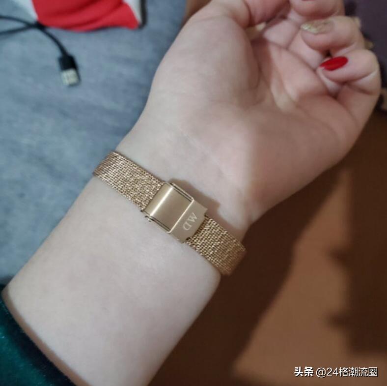 丹尼尔惠灵顿dw女士表变色吗,丹尼尔惠灵顿dw手表蓝针黑皮