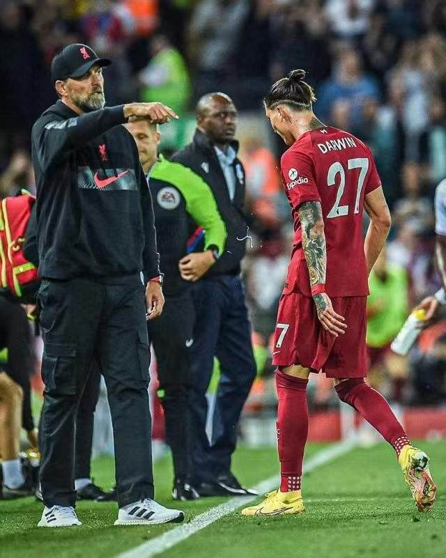 格雷泽正式出售曼联部分股权,曼联花费了多少钱引进格雷泽家族