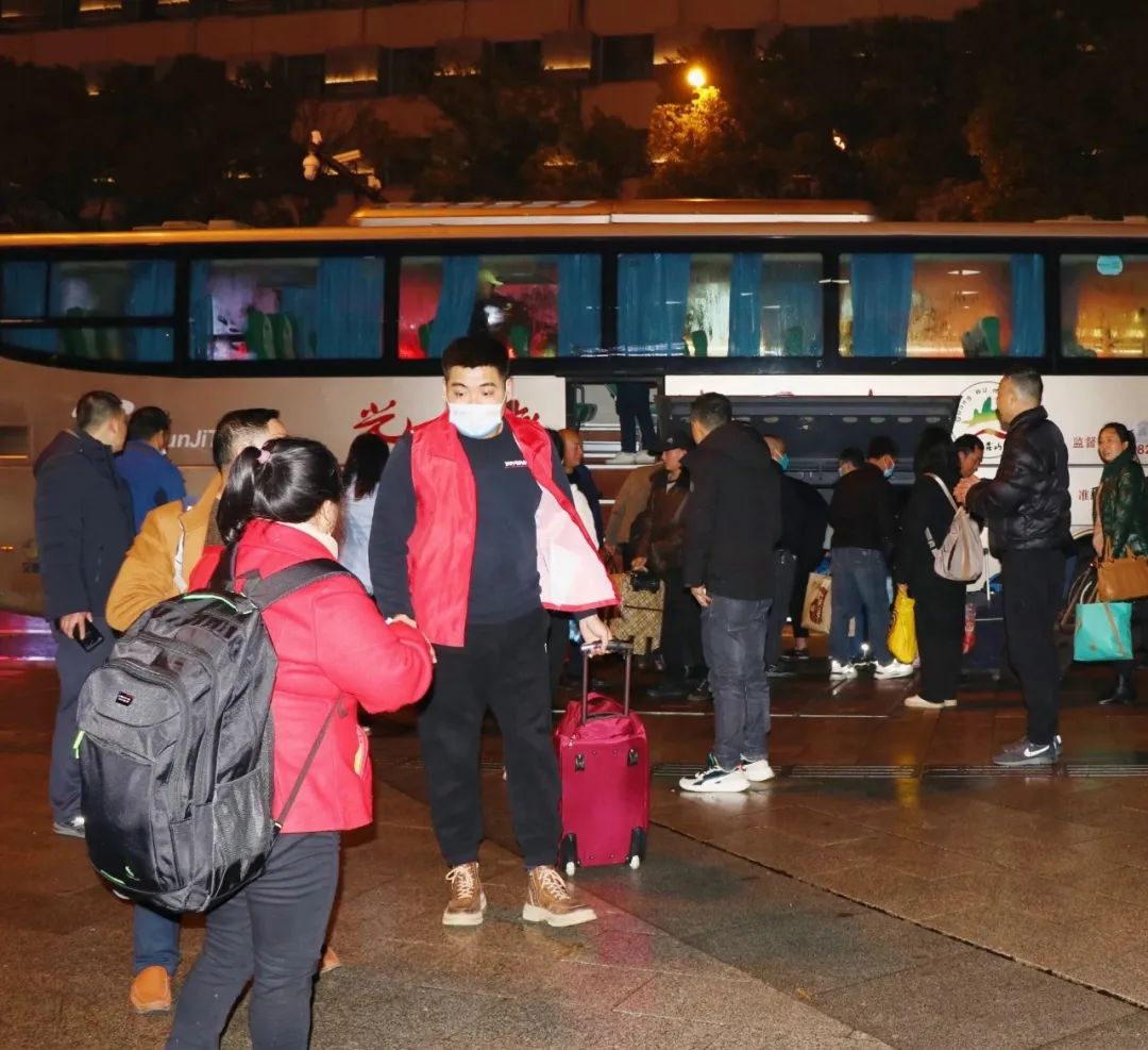 岗位送到家门口返乡就业有保障,让更多务工人员家门口就业