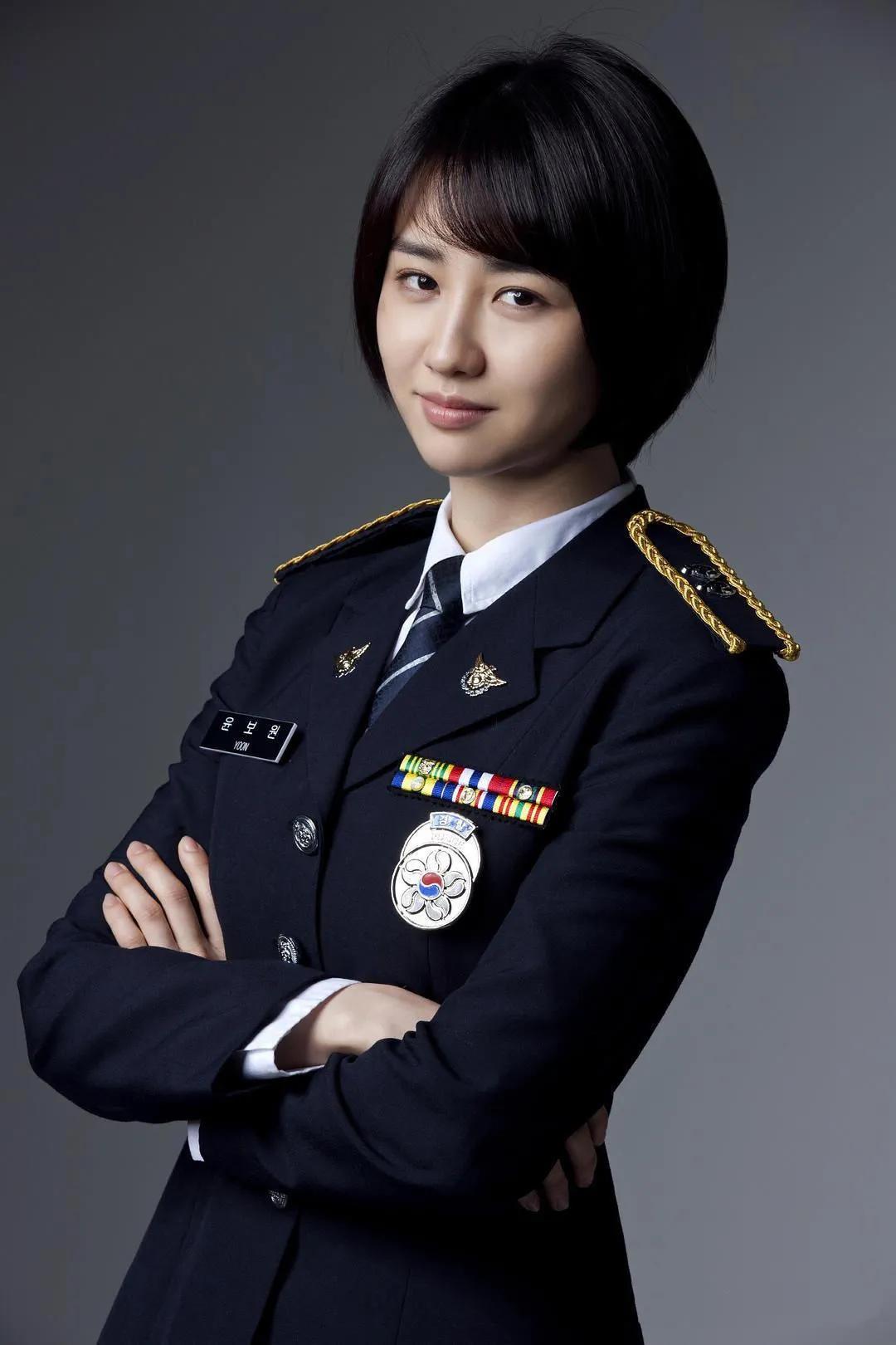 女警警服演变照片图片,最美警花警服图片