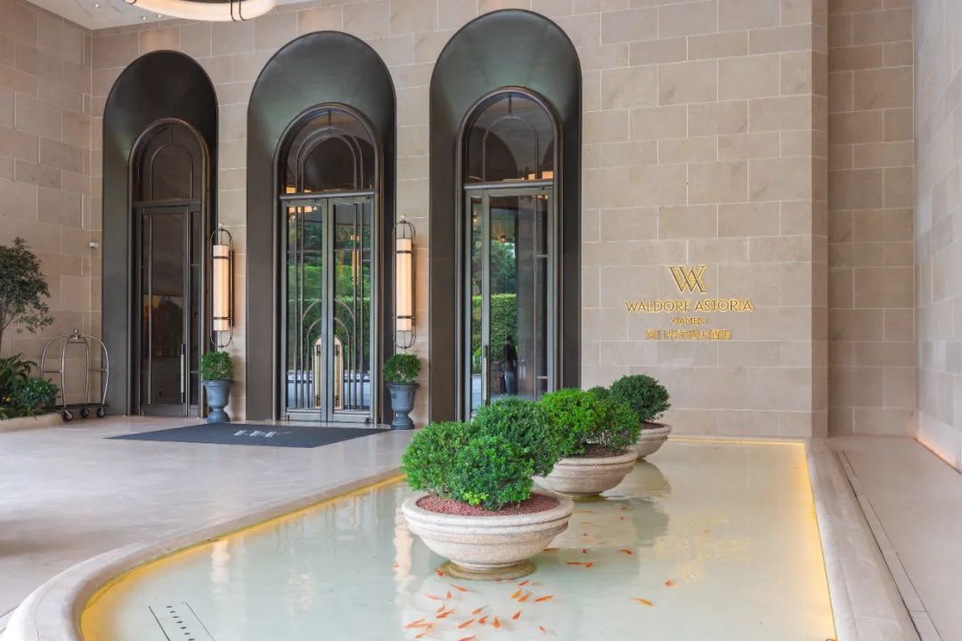 居停中国第四家华尔道夫酒店，奢享美味佳肴，开启鹭岛新玩法！
