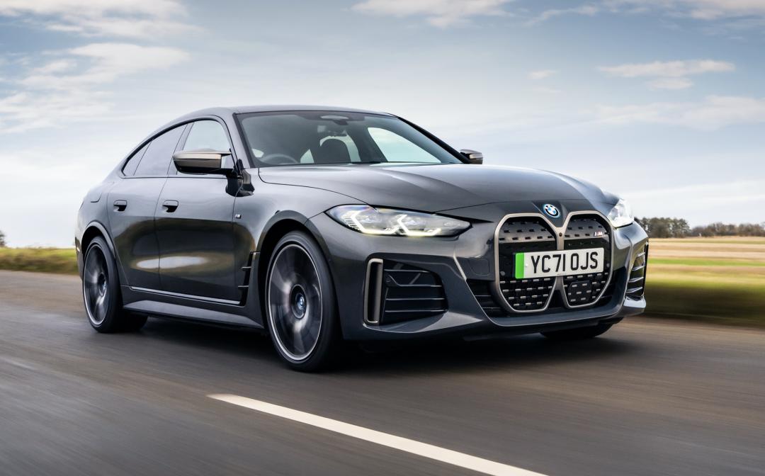 电动钢炮哪家强？德国人给极星2、BMWi4、Model3排了个大小王