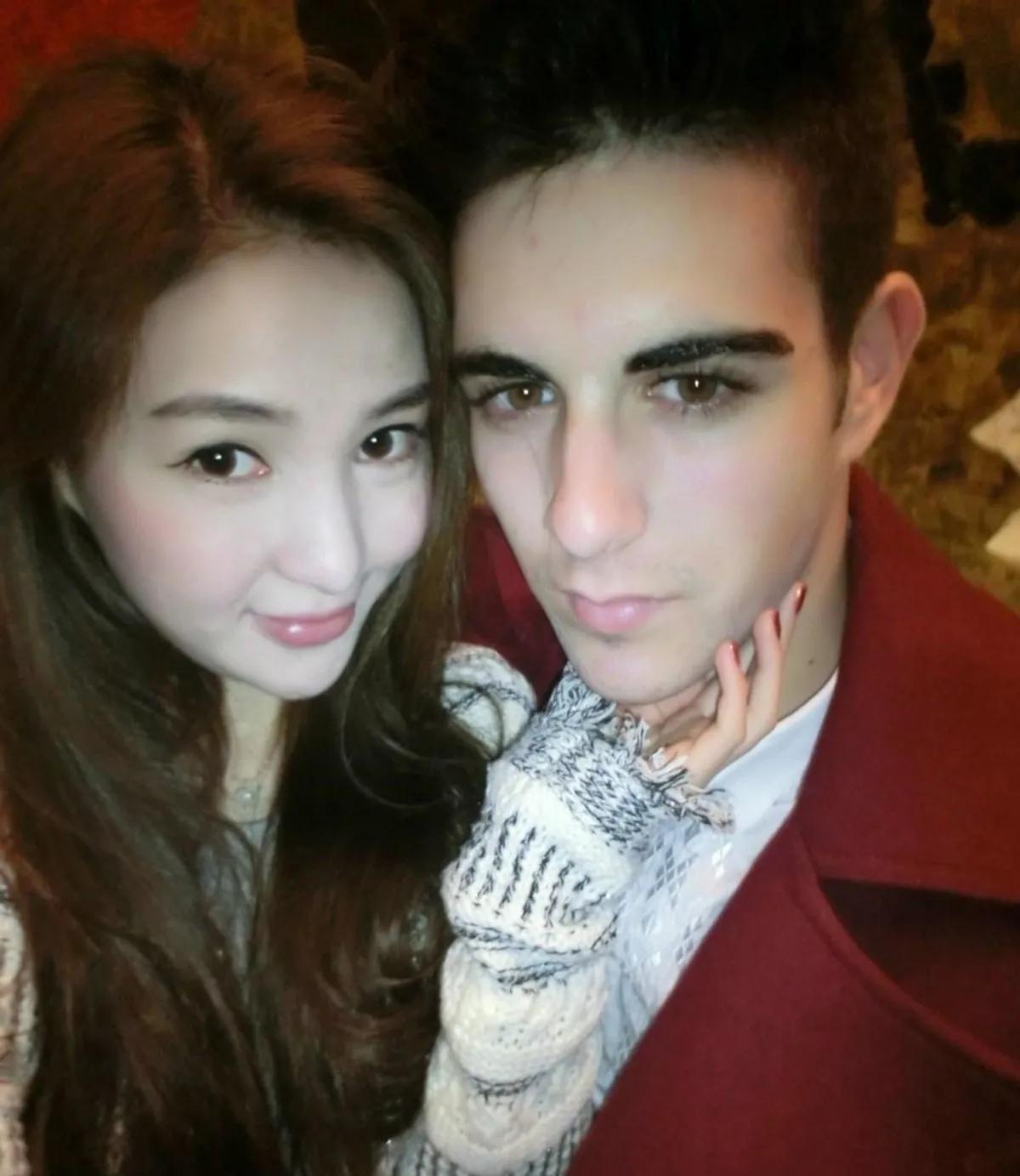 炫富达人郭美美，每次交易大赚5万，王干爹直呼：她是我的噩梦！