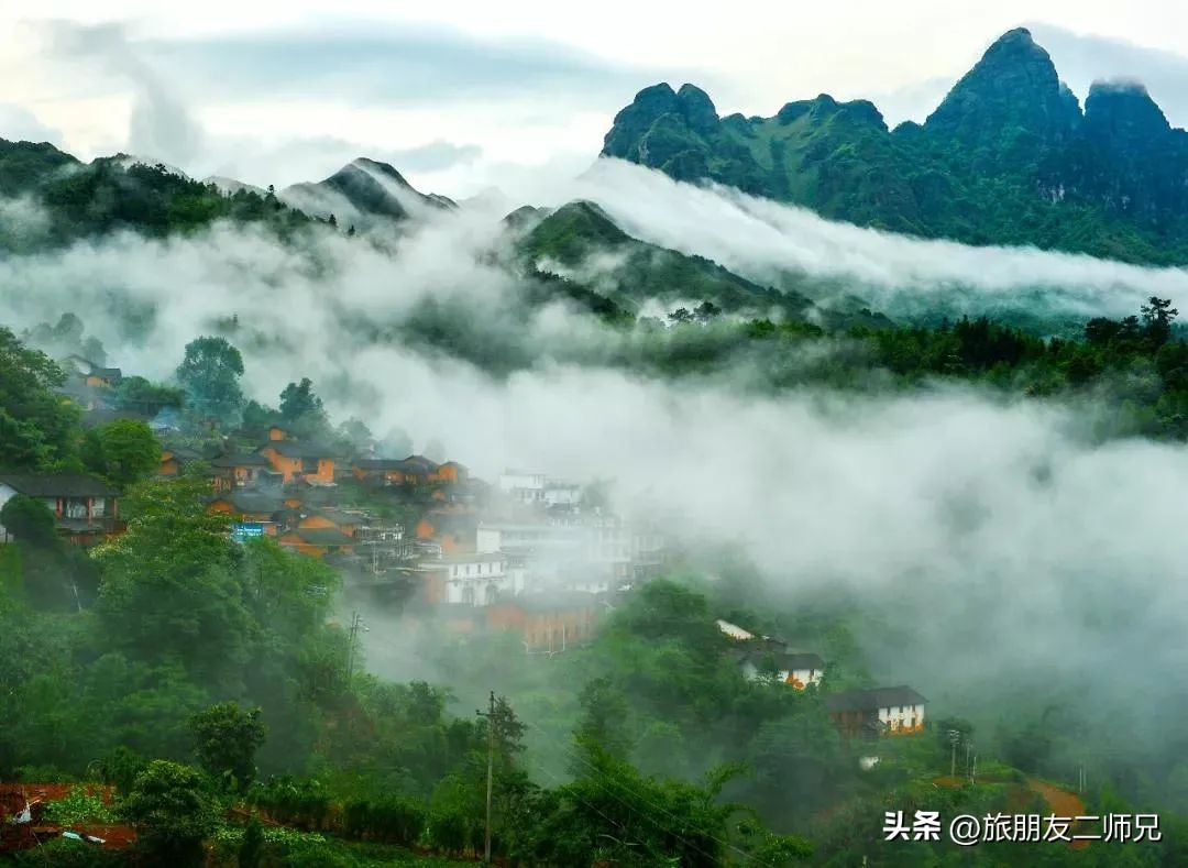 金秀圣堂湖在圣堂山吗,广州南浦出发一日游