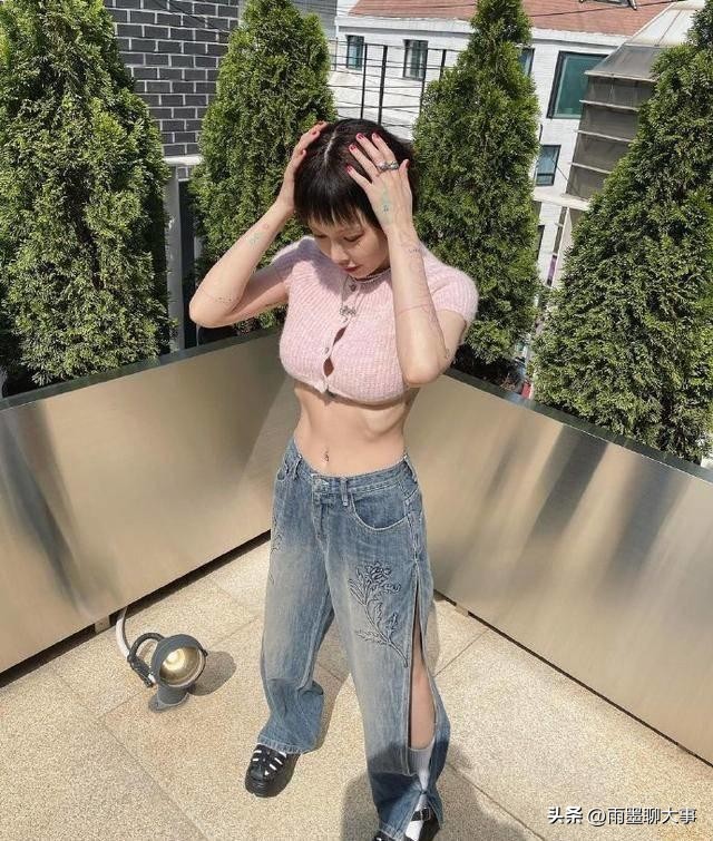 泫雅大胆穿搭,泫雅以前的穿衣风格