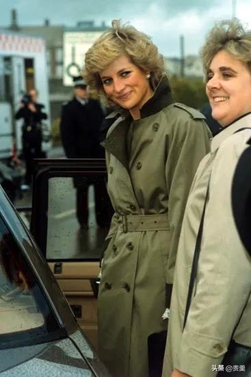 戴安娜王妃和凯特王妃相似,凯特和戴安娜衣服