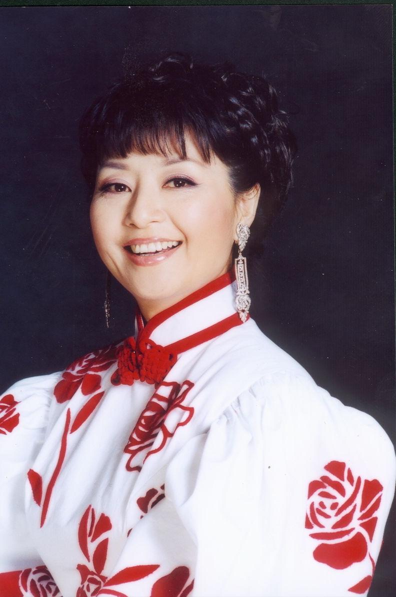 殷秀梅爱情,殷秀梅和前夫闪婚闪离的原因