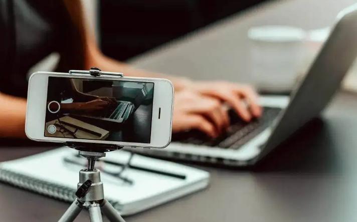 一个人在家如何创作短视频,如何自己拍短视频