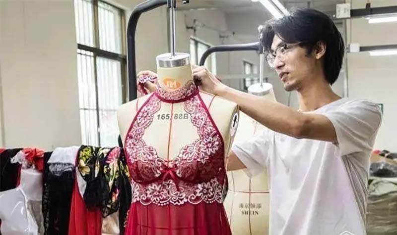 90后小伙自制内衣,90后小夫妻在家创业做内衣