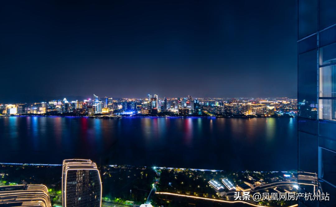 奥体沿江一线，高空“王炸”藏品现世