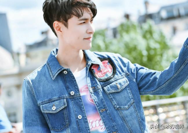 张艺兴努力才是唯一的捷径,张艺兴的座右铭是越努力越幸运吗