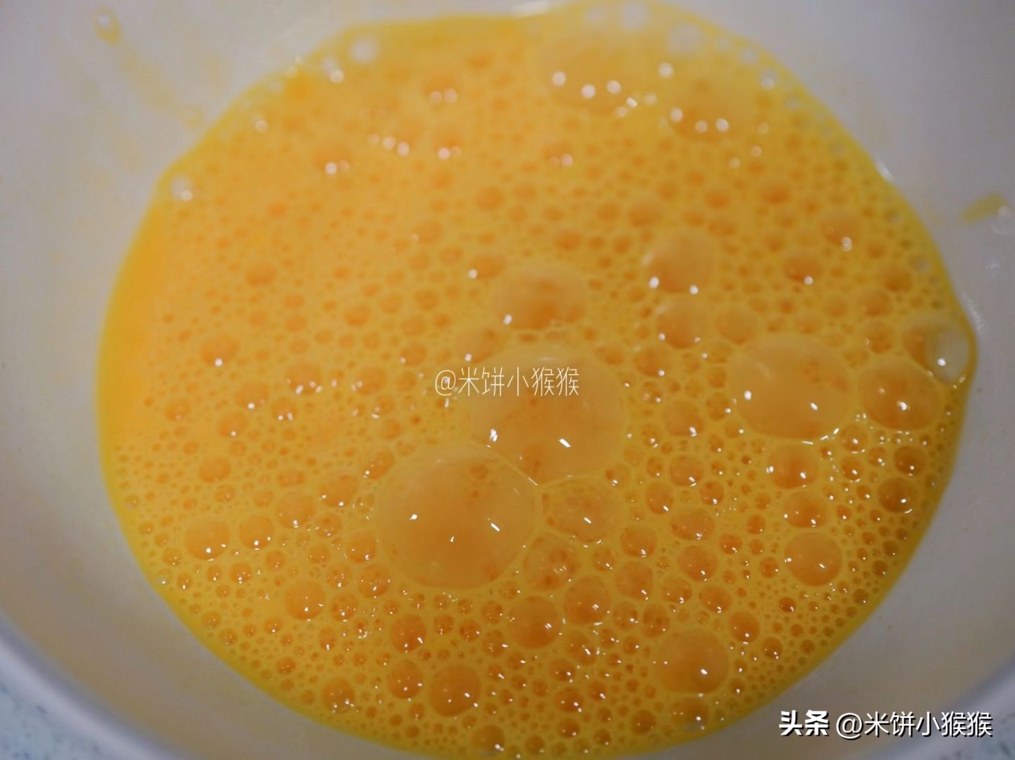 香椿炒鸡蛋是春天不可多得美食,香椿炒鸡蛋家常菜做法