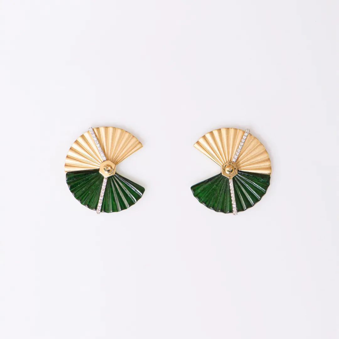 春节戴什么翡翠好,快过年了戴什么翡翠合适呢