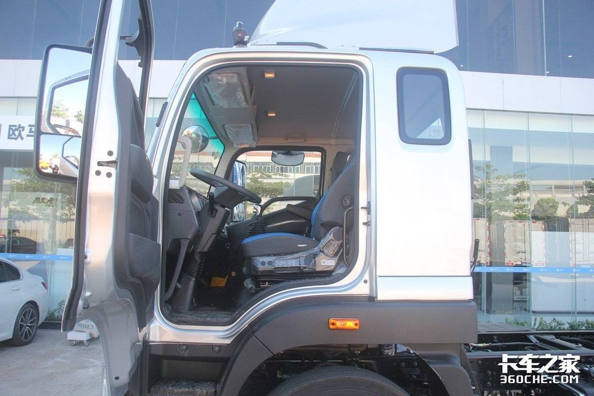 重载版5米8六缸中卡载货车,6.8米载货车公认油耗最低的4款车