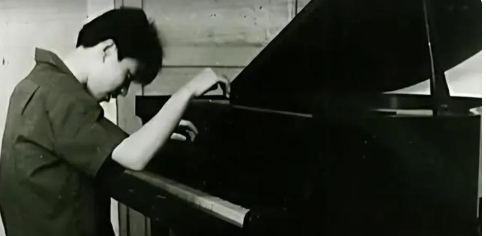 歌手郭峰的销声匿迹,歌手郭峰最近怎么样了