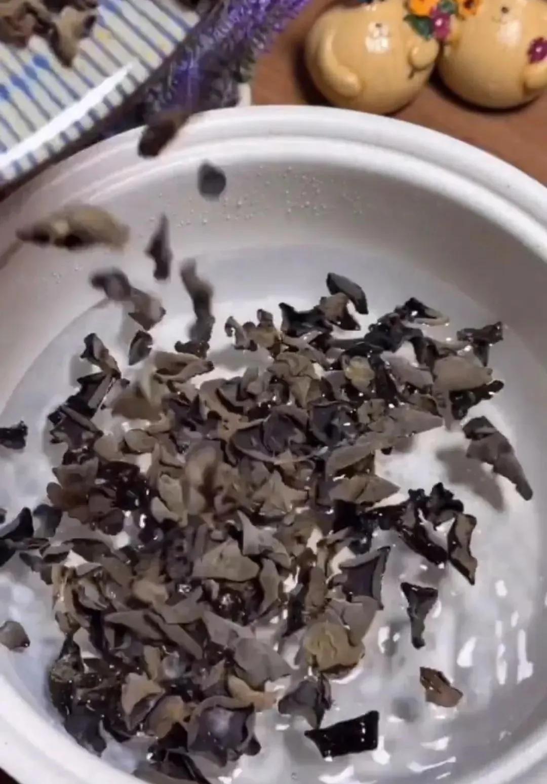 减脂餐魔芋木耳,比泻药还管用的一道减脂餐