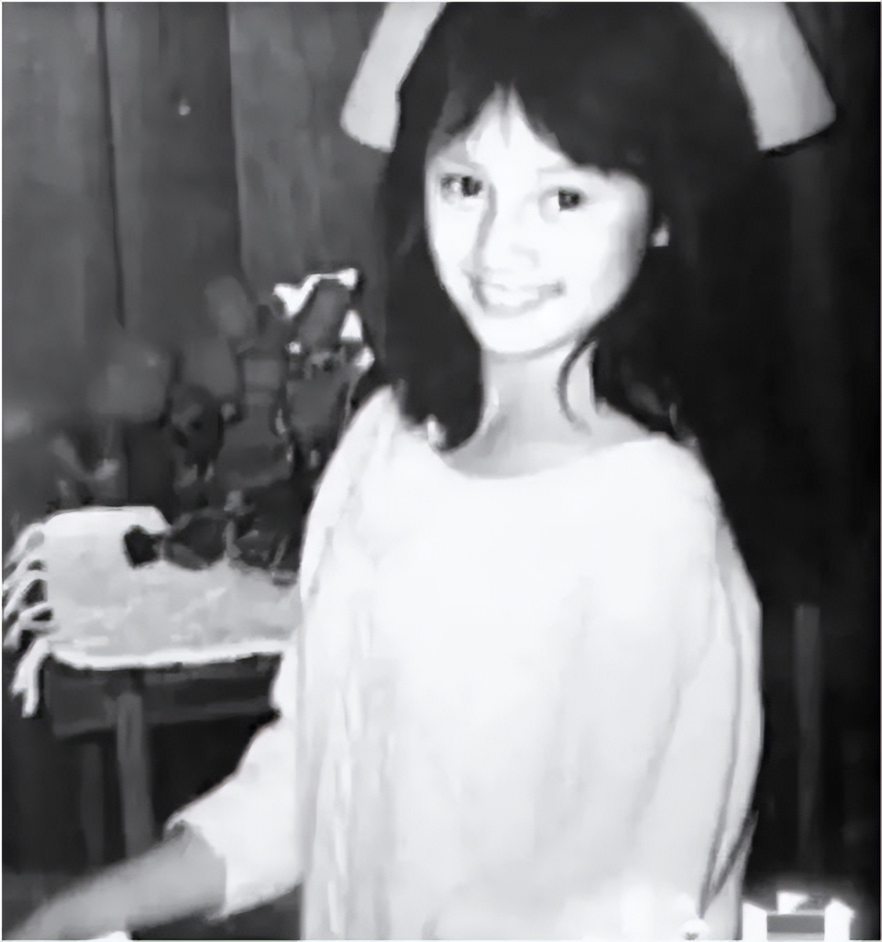 袁泉6根钢钉,袁泉走红毯打了多少明星的脸