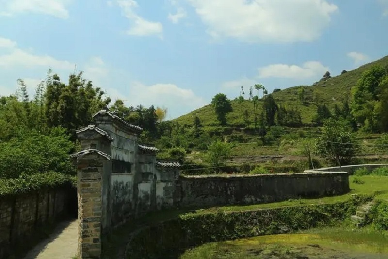 风水第一村三僚师傅,风水第一村三僚村