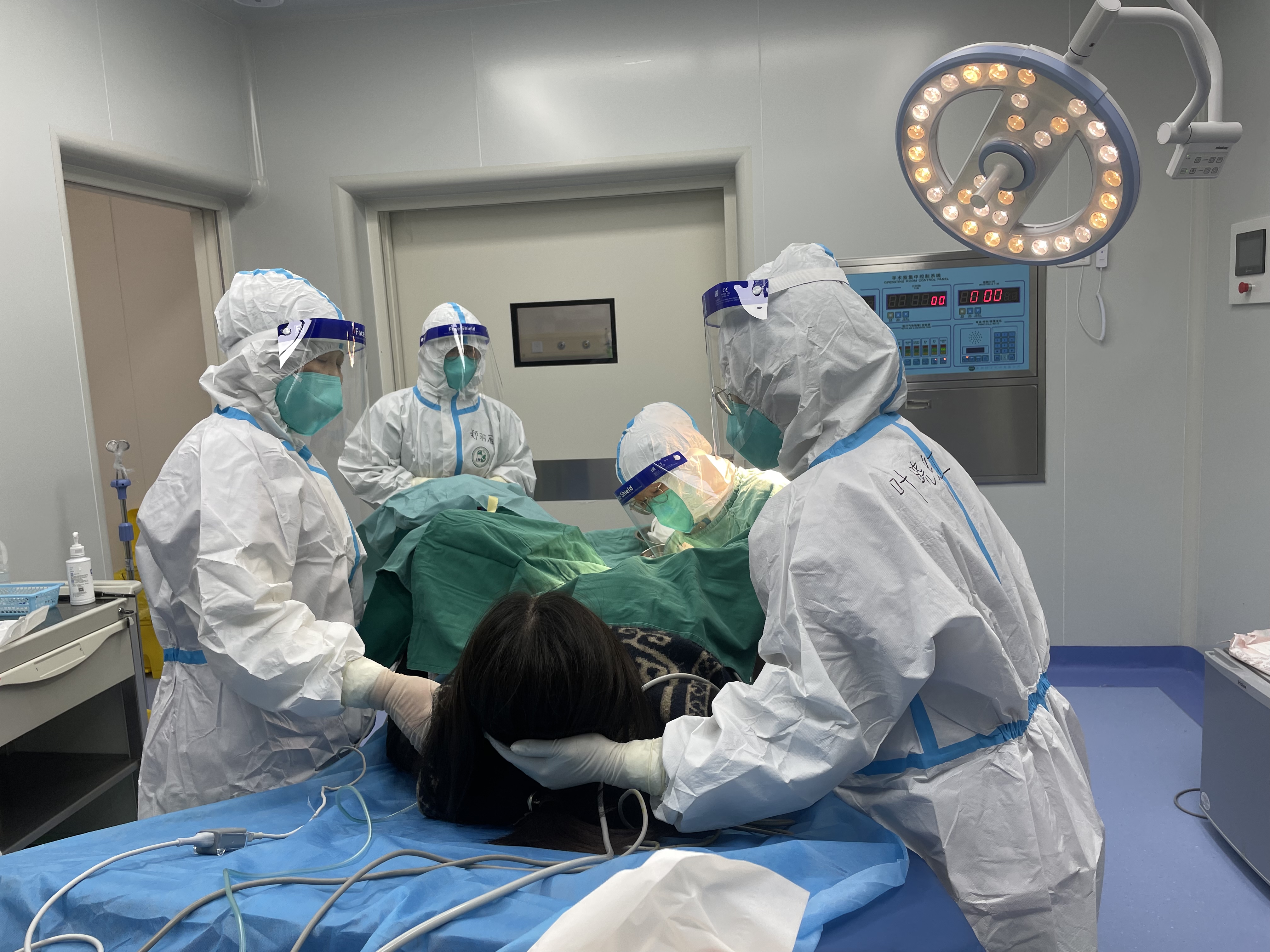 小区封锁了要生孩子怎么办,刚怀孕小区被封需要去医院怎么办