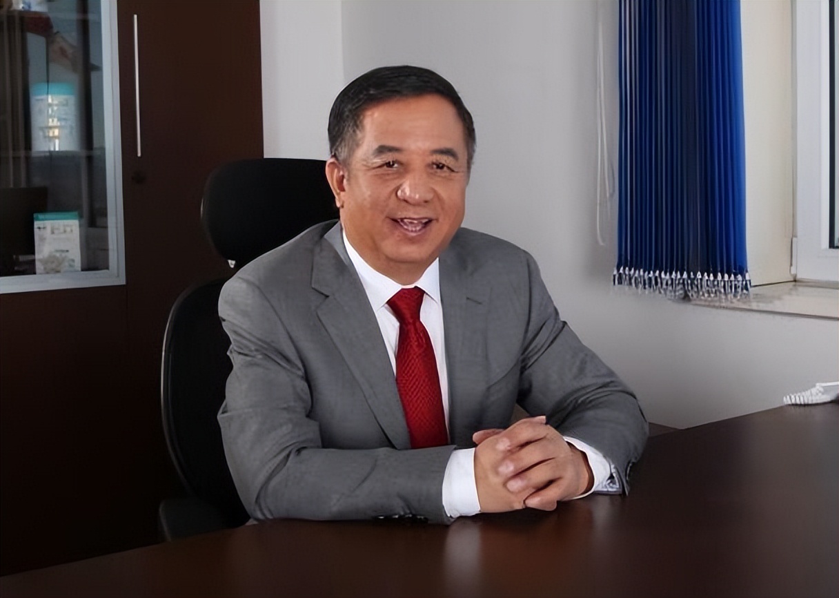 蒙牛集团创始人牛根生的传奇故事,蒙牛集团董事长牛根生发家史