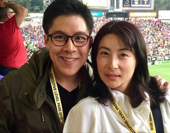 郭晶晶下嫁霍家后为何如此低调,下嫁霍启刚的郭晶晶曝光家庭地位