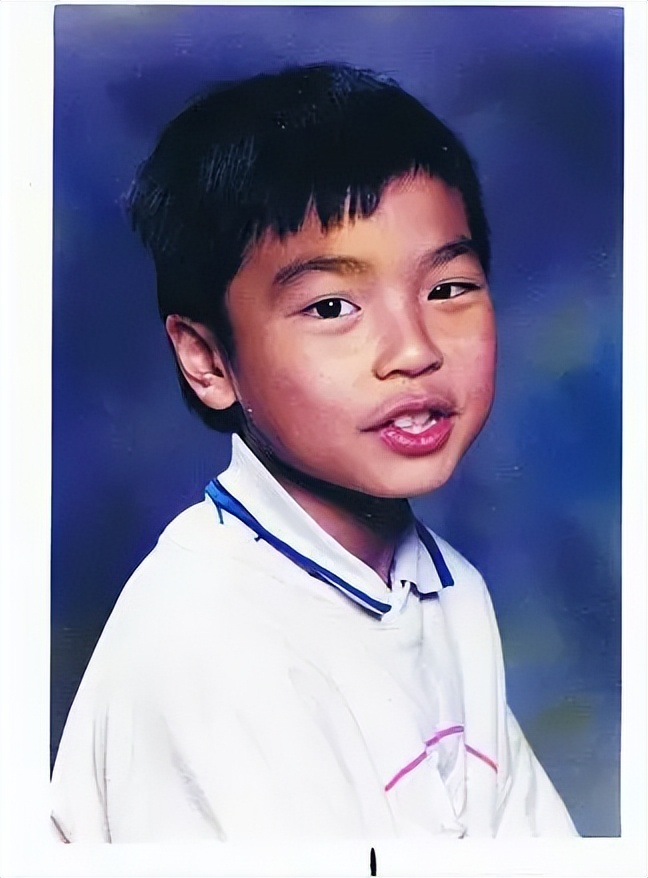 贫民窟的华裔“洗碗工”，缘何一跃成为英国最年轻贵族？