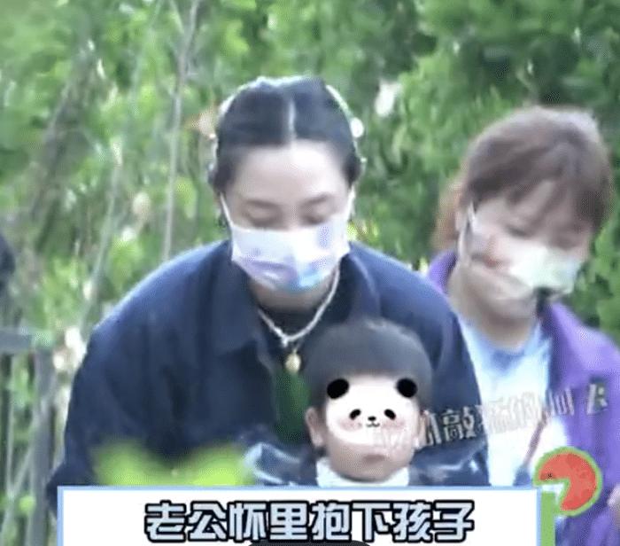 白百何近照曝光喝酒抽烟动作娴熟,白百何最邋遢的一次走红毯