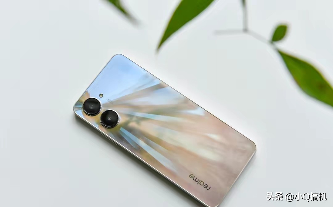 友商不讲武德，12+256GB大内存跌到1209元，还有1亿像素+5000mAh