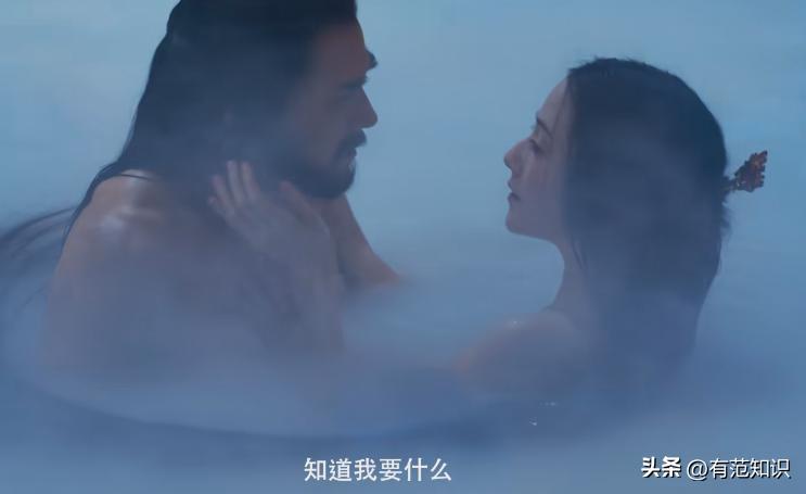 这次轮到51岁乌尔善翻车了?九尾狐“袒胸露乳”,观众直呼辣眼睛