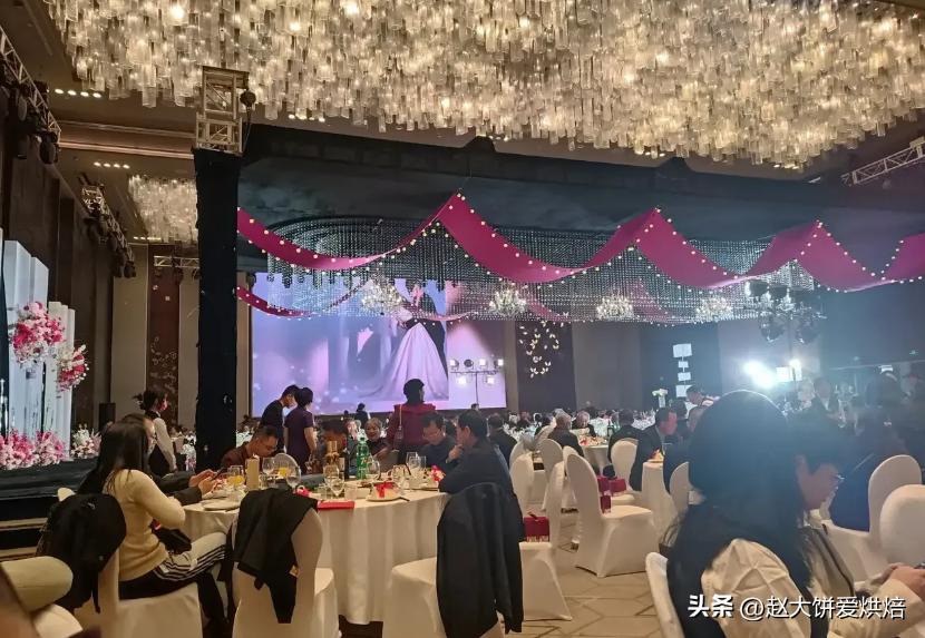 江苏正常结婚酒席都是多少桌,江苏各地婚礼酒席标准