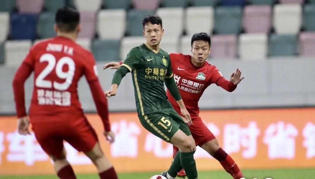 中超25轮最新战报泰山,现场直播中超第十一轮三镇vs泰山