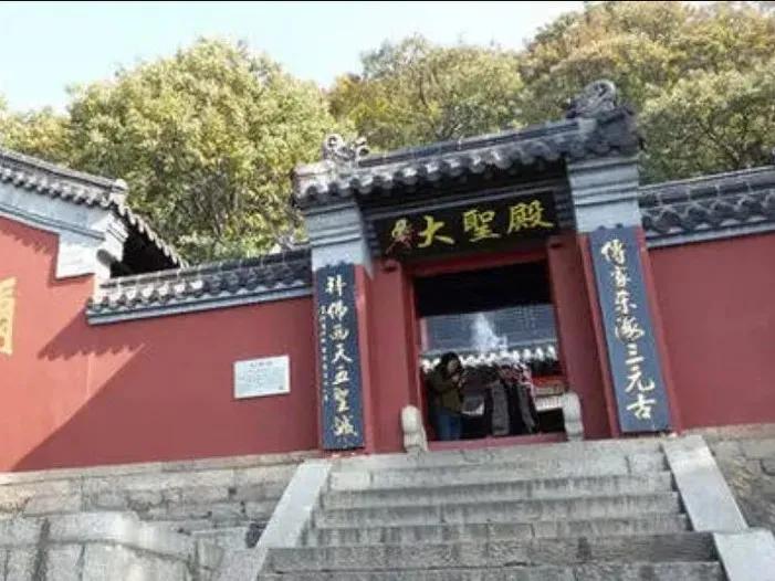 连云港到花果山多少公里,连云港旅游攻略花果山海边