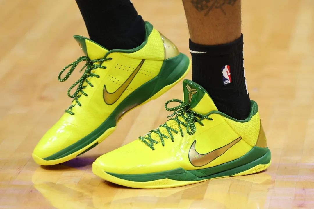 欧文和乔治球鞋,nikekobeivprotro男子篮球鞋