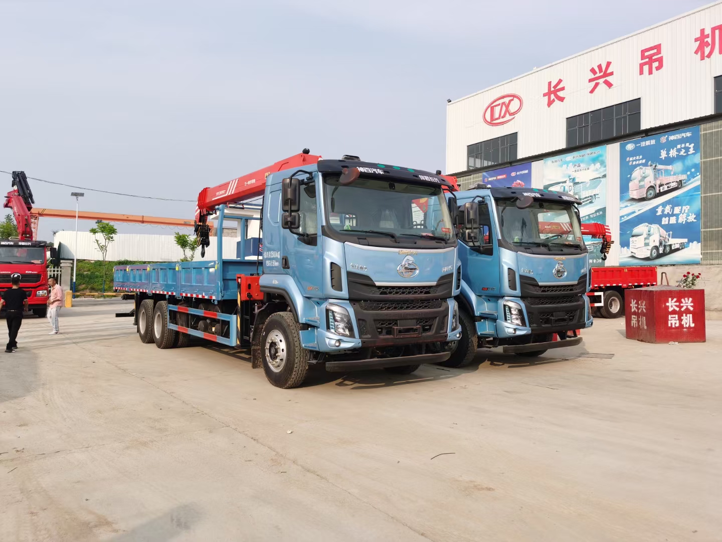 湖南最新二手8吨随车吊转让信息,二手4.2米8吨随车吊蓝牌价格