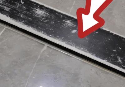 一字型无挡水条下沉淋浴房,头一次见下沉式浴缸