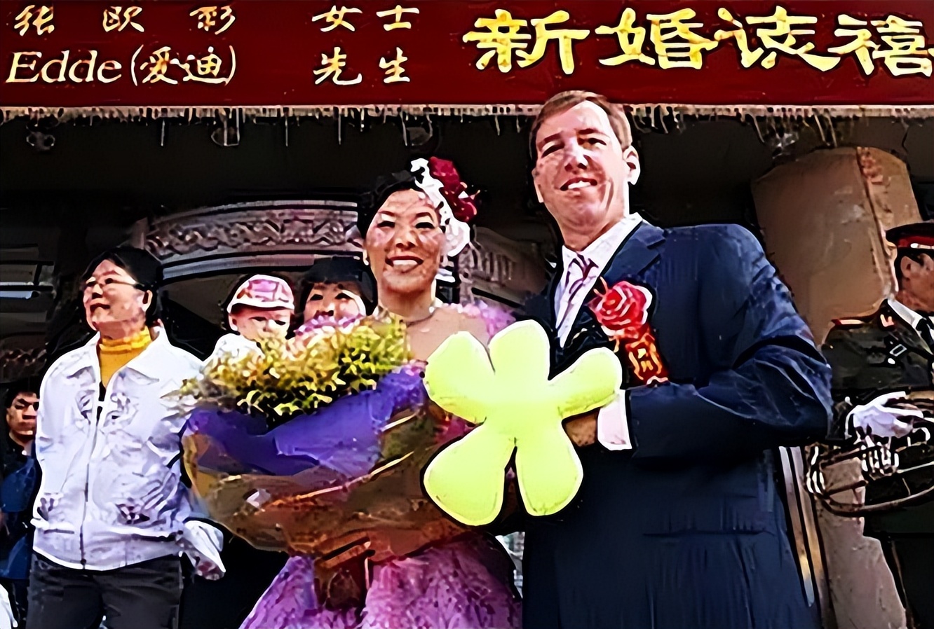 2018年，43岁的前女国脚张欧影患癌离世，临终前的生活凄惨落寞