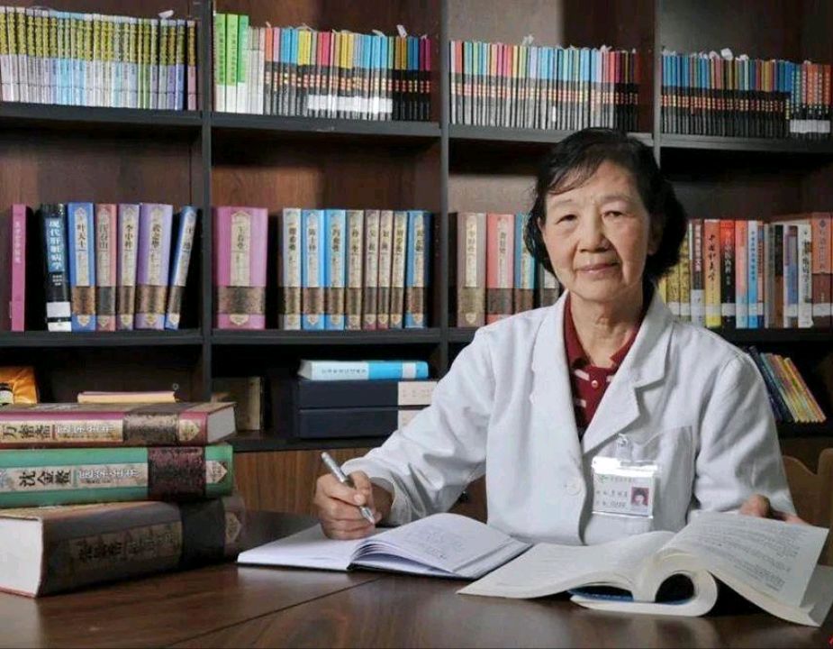 李丽芸医生团队,省中医李丽芸徒弟