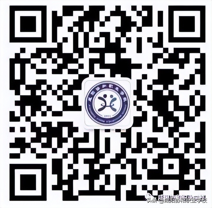 学校给公益单位送锦旗,为学校送锦旗仪式感满满的