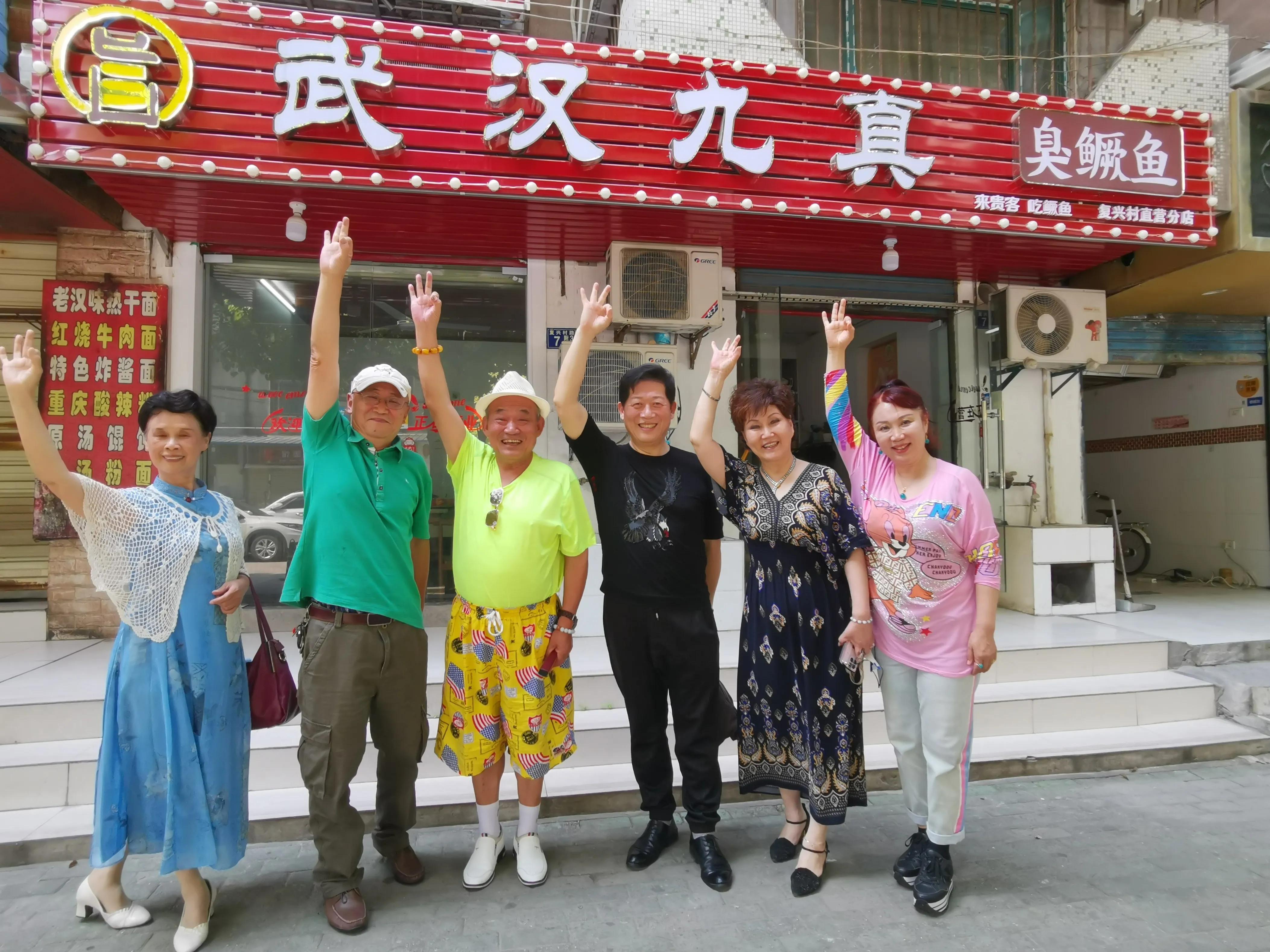 囯家一级演员罗汉明声情并茂的演出获得一致好评