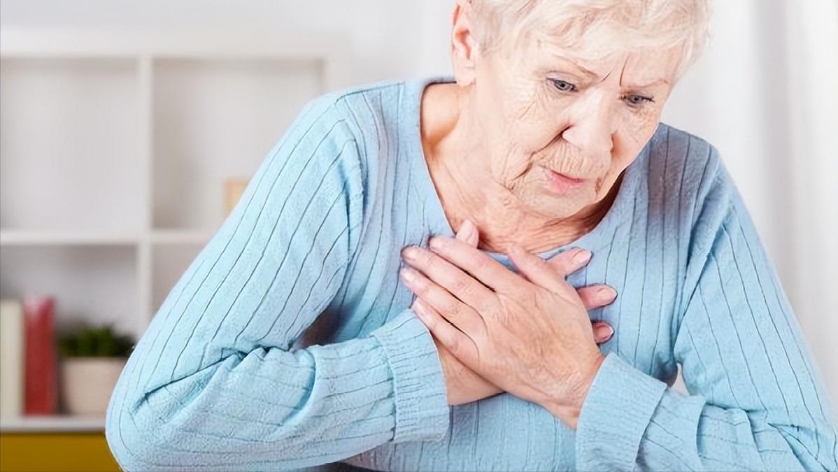 香椿苗和香椿芽一样含致癌物,有的人说香椿含致癌物是真的吗