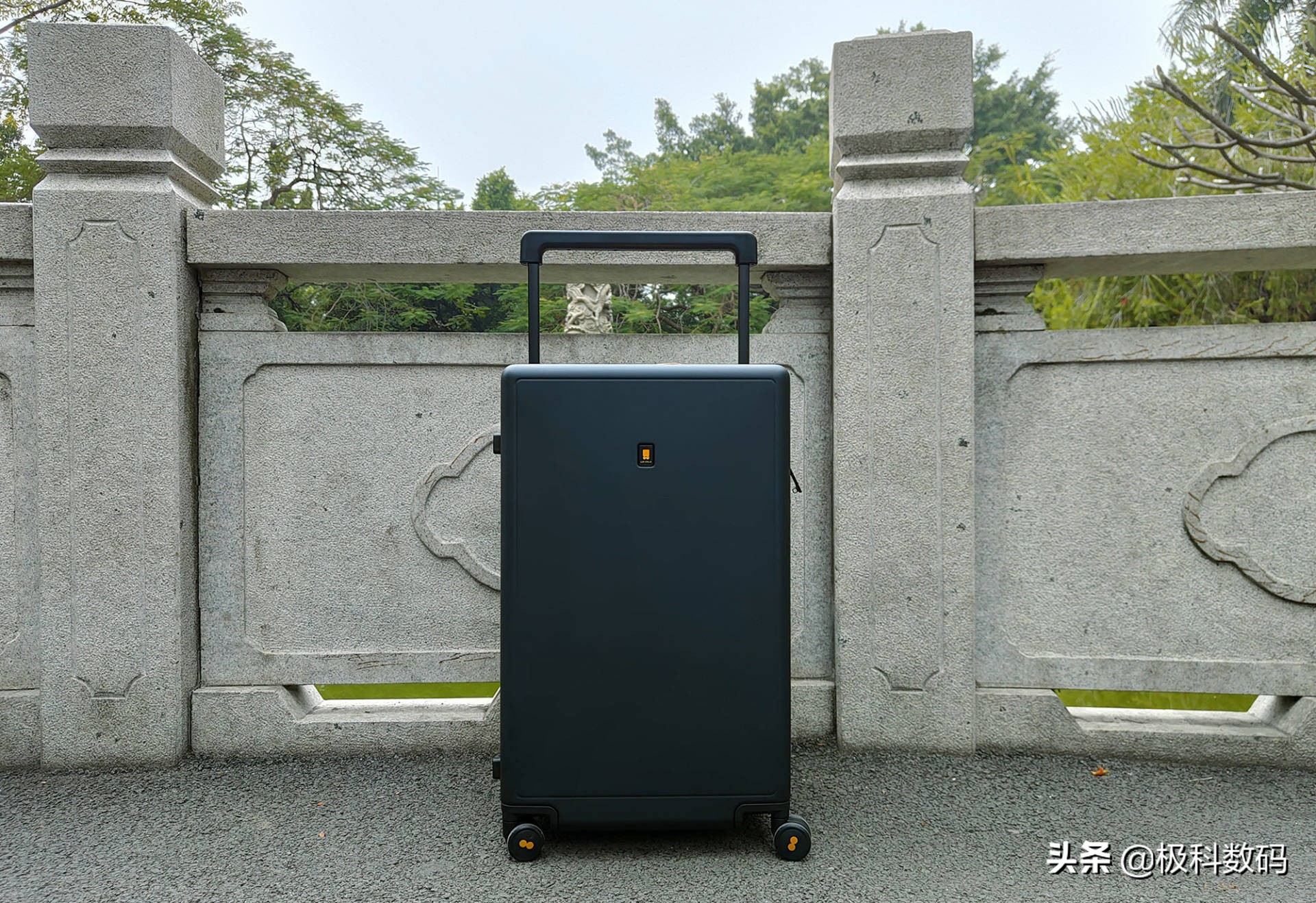 设计小心思，容量大提升，地平线8号大旅行家行李箱使用体验