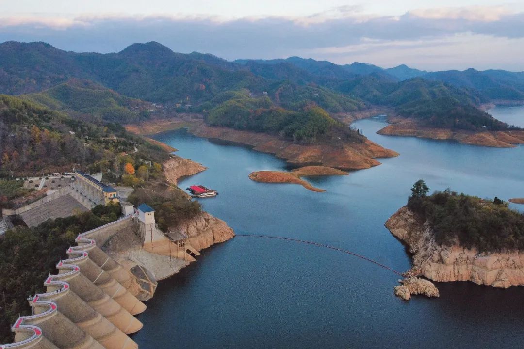 三天两晚安徽初冬之旅，带你一起感受下绿水青山，红色六安
